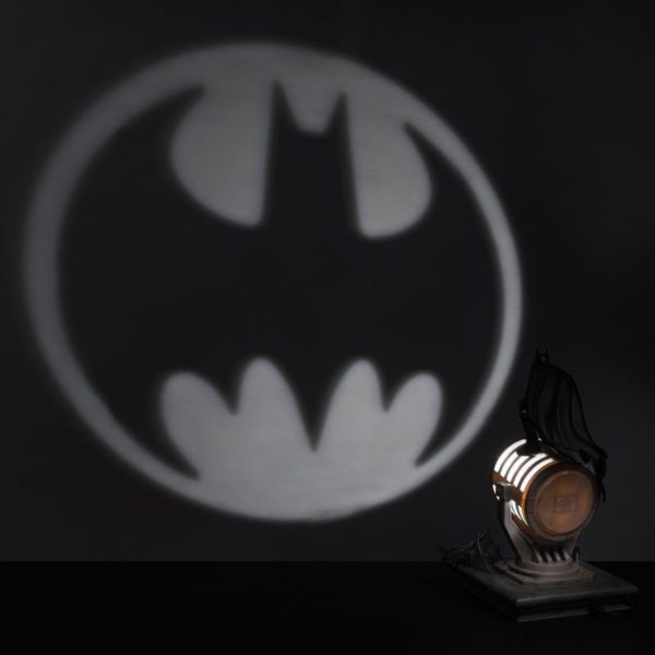 Batman Figurine Light - مجسم باتمان المضيء